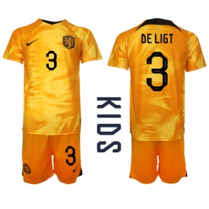 Lacne Dětský Futbalové dres Holandsko Matthijs de Ligt #3 MS 2022 Krátky Rukáv - Domáci (+ trenírky)